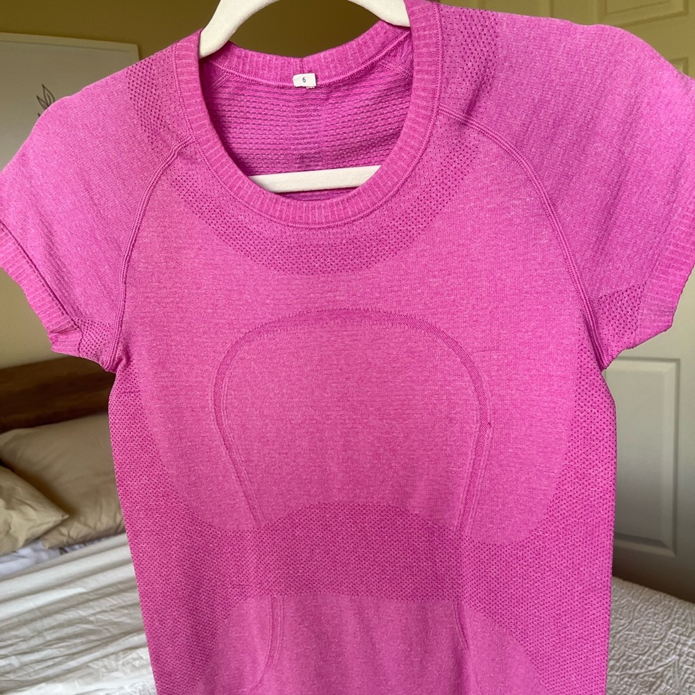 Pink lululemon swiftly tee